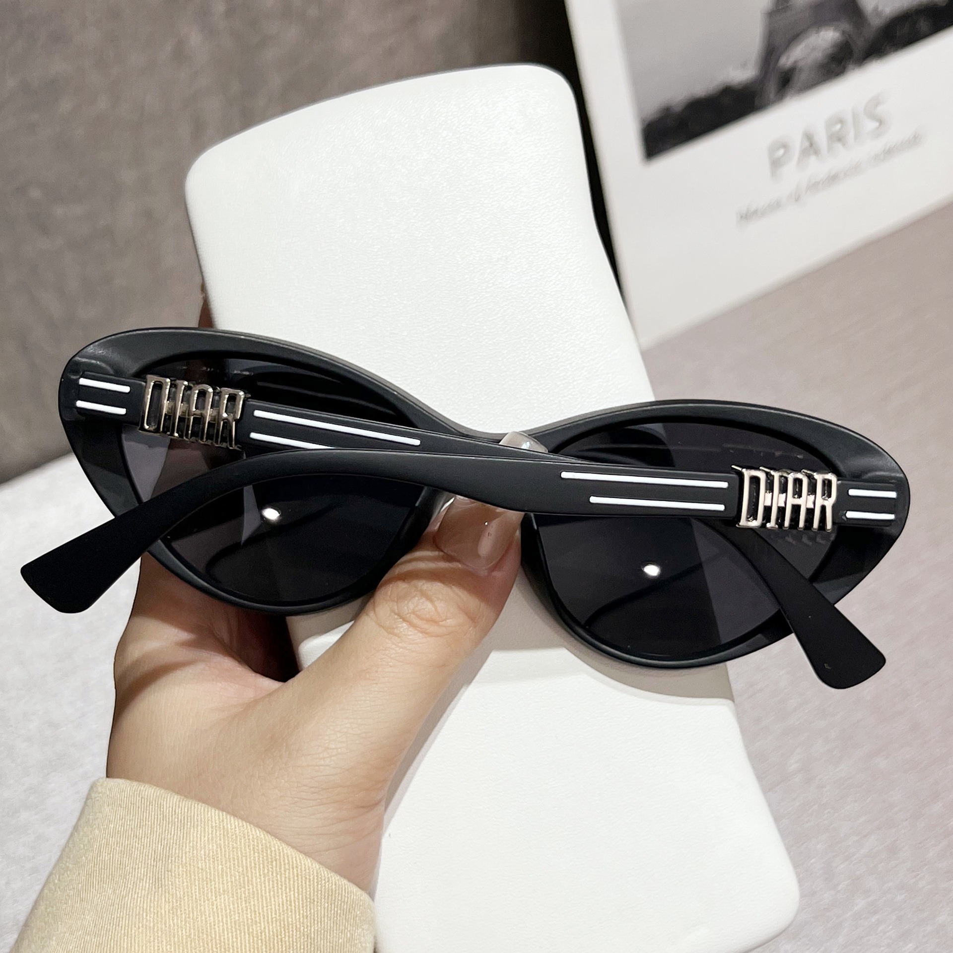 New Sunglasses for Women Trendy Round Face Long Face Personalized Cat Eyes Polarized Sunglasses Retro UV Resistant Glasses 8885