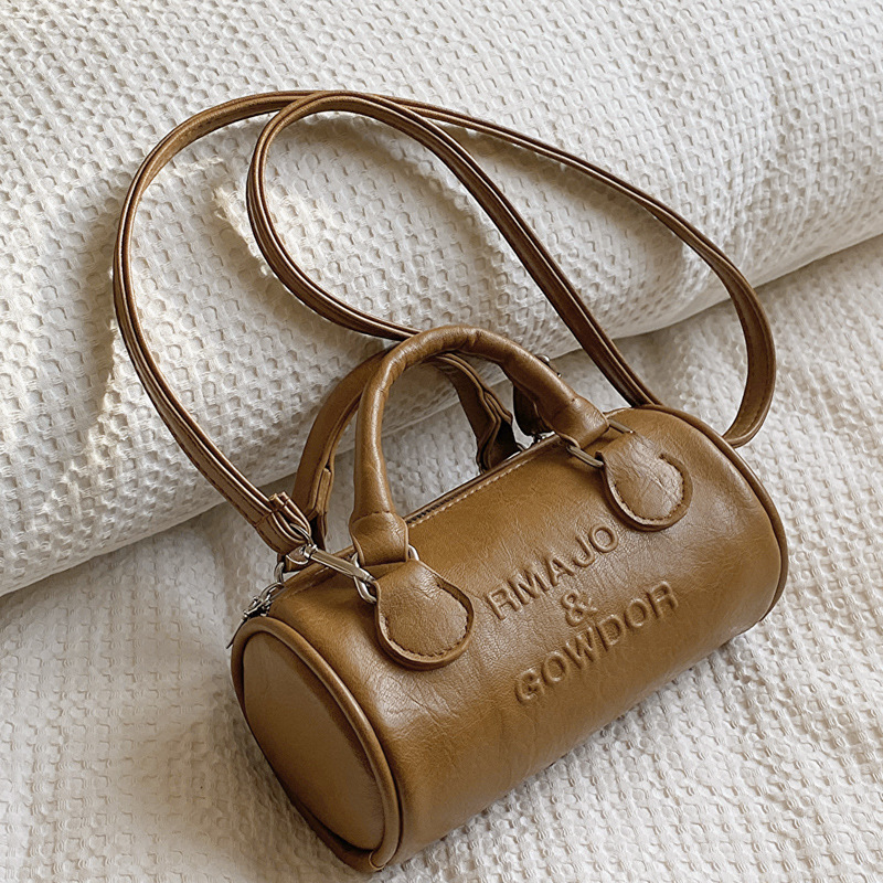 2025 Designer 2024 3 Niche Design New Winter Fashion Handbag Crossbody Simple Shoulder Bag free shipping