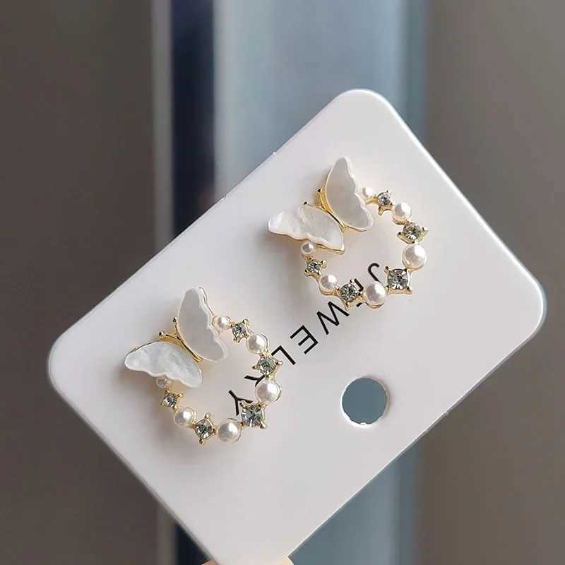 New Butterfly Crystal Imitation Pearl Wreath Circle Geometry Stud Earrings Korean Jewelry Female Birthday Friend Christmas GiftX241023