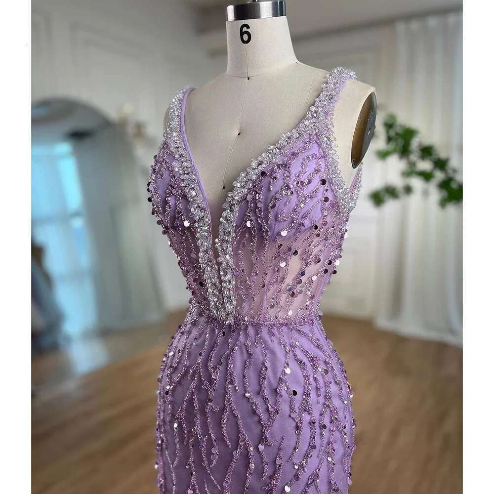 Exquisite V-Neck Feather Evening Fashion Beads Sequined Mermaid Party Gowns Side Slit Sweep Train Prom Dresses