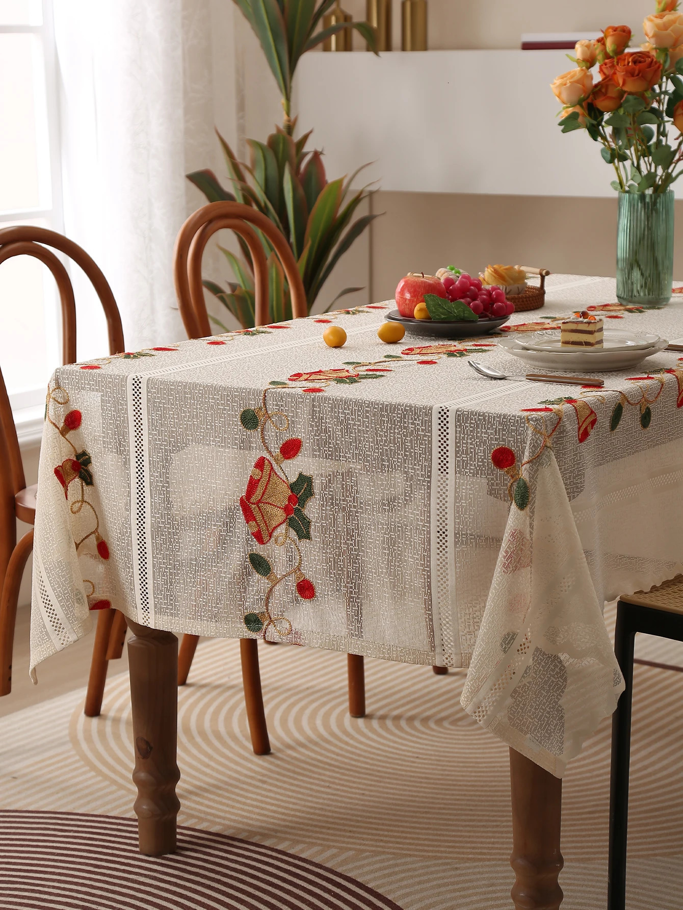 Beige lace tablecloth beige red lucky clock washable tablecloth used for party wedding picnic decoration 241024