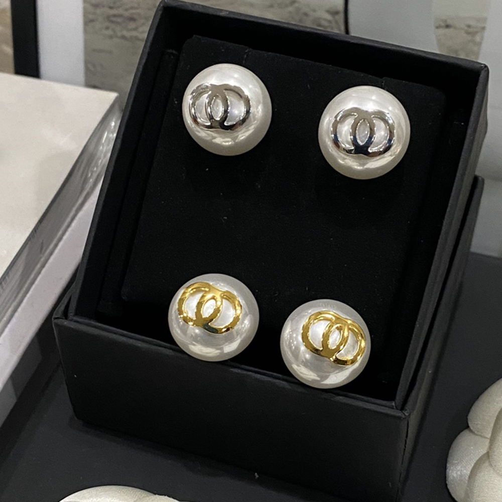 Round Designer Ear Stud Earrings High Quality Pearl Real Gold Brass Copper Stamp Letter Earring Fashion Womens Elegance Wedding Party Jewelry Accessories