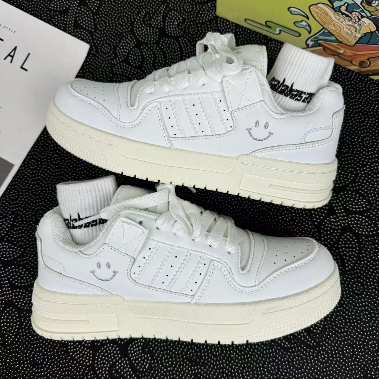 Versatile Fashion Little White Chic Small Popular Design Casual Thick soled Skateboarding Shoes Male