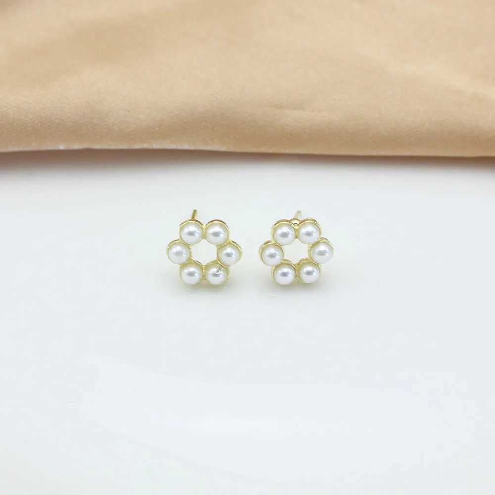 Mini Imitation Pearl Hollow Round Circle Geometry Stud Earring for Women New Jewelry Christmas Girl GiftX241023