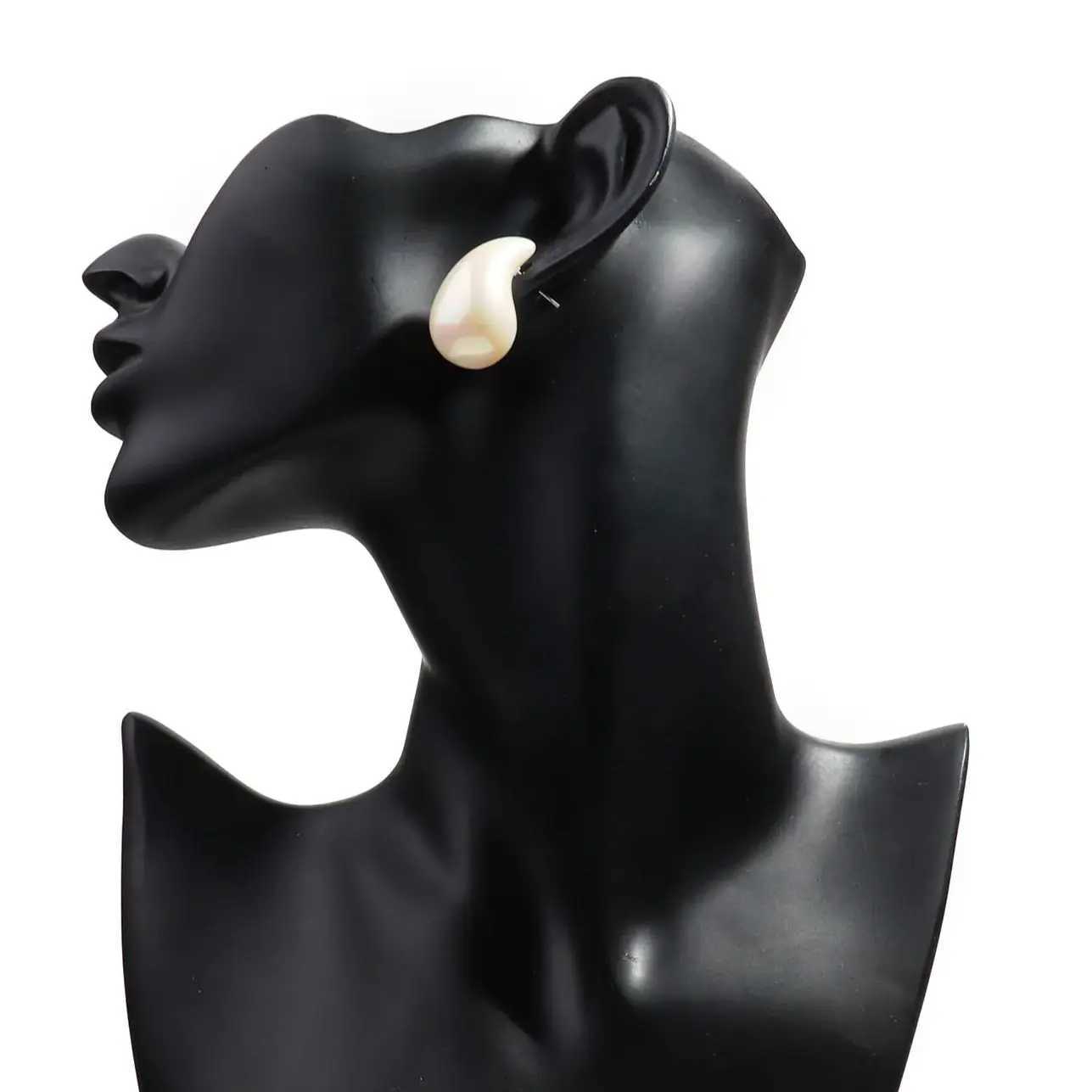 Tren Acrylic Pearl like Short and Fat Dupes Water Drop Earrings Womens Tear Ball Dome Earrings 2024 Luxury Jewelry Gift W241023