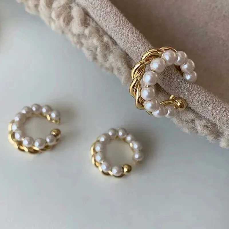 New Korean Gold Double Round Twisted Pearl Earrings Cuffs Retro Geometric Round Earrings False Perforated Pearl Clip Earrings W241023