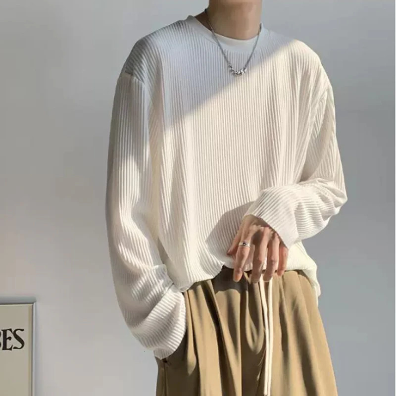 Mens simple casual plus size ribbon basic T-shirt Y2K autumn mens black and white O-neck long sleeved full matching top 241024