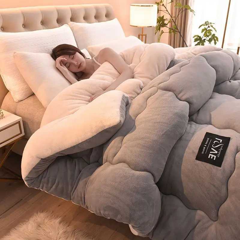 Lamb Wool Comforter Winter Thickened Warm Camel Hair Quilt Dormitory Plush Coral Velvet Milk Velvet Household Bed QuiltXJ241024