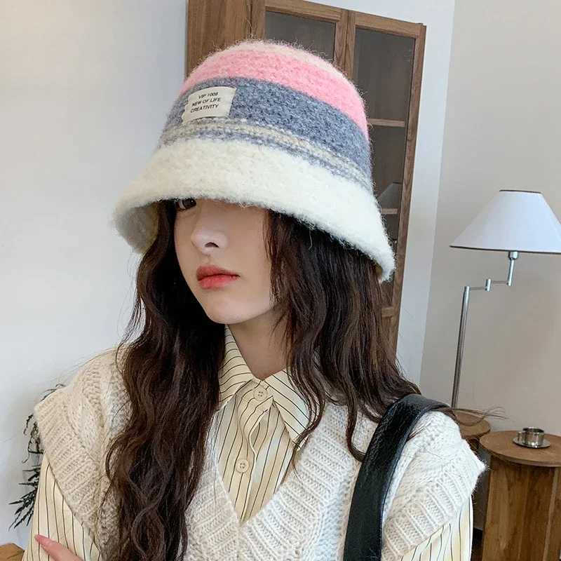 Winter Warm Pot Hat Color Blocking Fishermans Hat Warm Bucket Hat Plush Fem Style Versatile for Daily Use Girl Decoration X241023