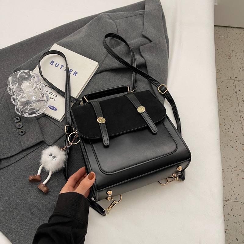 2025 Designer small female Leisure 3 students commuting backpack for class 2024 winter new fashionable and popular student bag free shipping