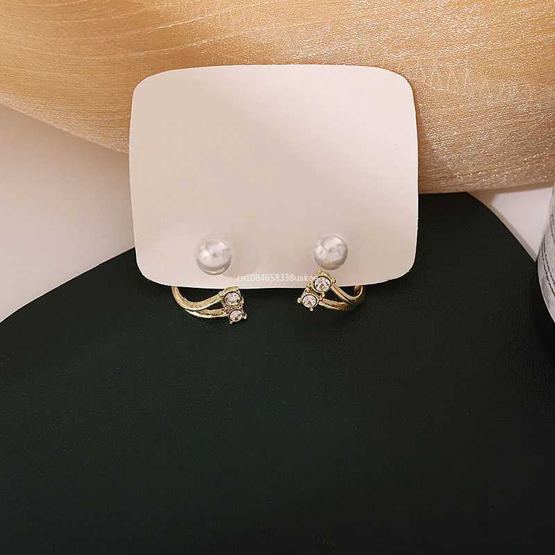 1pc New Pearl Earrings Silver Needle Hypoallergenic Earrings Exquisite Heart Shape Stud Earrings for Women Fashion Party JewelryX241023