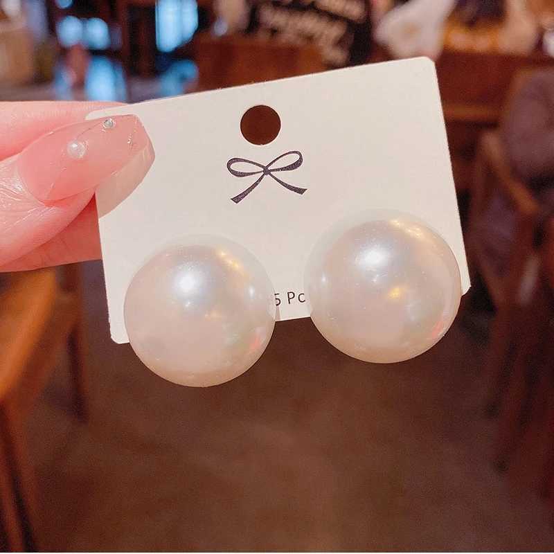 20mm Big Imitation Pearl Round Stud Earrings Minimalist Trend Statement Brincos for Women Geometric Party Wedding Girl GiftsX241023