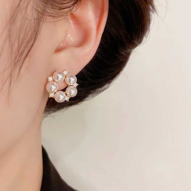 New Pearls Stud Earrings for Women Imitation Pearl Crystal Beads Shiny Sweet Womens Small Earrings Korean Fashion Ear JewelryX241023