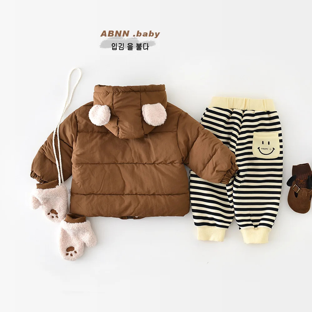 Korean Winter Preschool Boys Park Cotton Apron Hoodie Solid Cartoon Baby Boys Jacket with Scarf Childrens Boys Jacket 241024