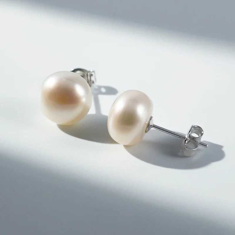 Trumium% 925 sterling silver handmade freshwater natural pearl earrings suitable for women high-quality and simple pearl earrings W241023