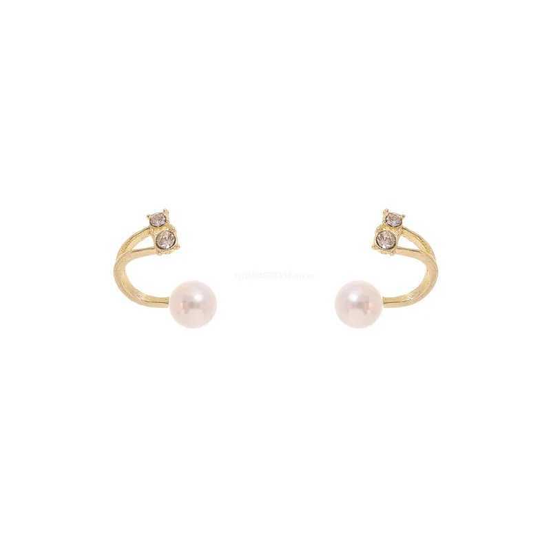 1pc New Pearl Earrings Silver Needle Hypoallergenic Earrings Exquisite Heart Shape Stud Earrings for Women Fashion Party JewelryX241023