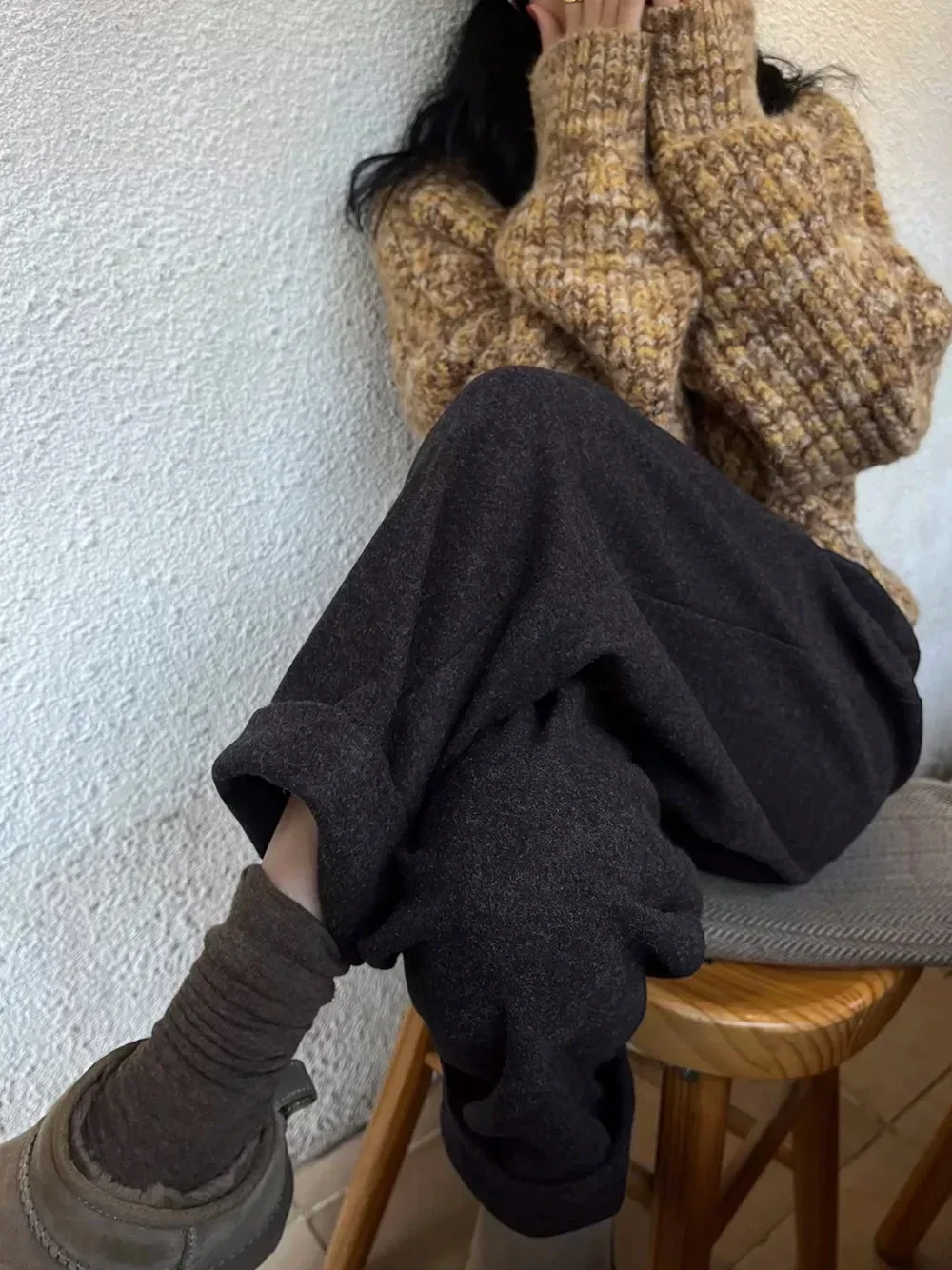 Fashionable womens casual loose pocket wool suit pants autumn and winter high waist thick Korean womens solid harem Trouser 241023