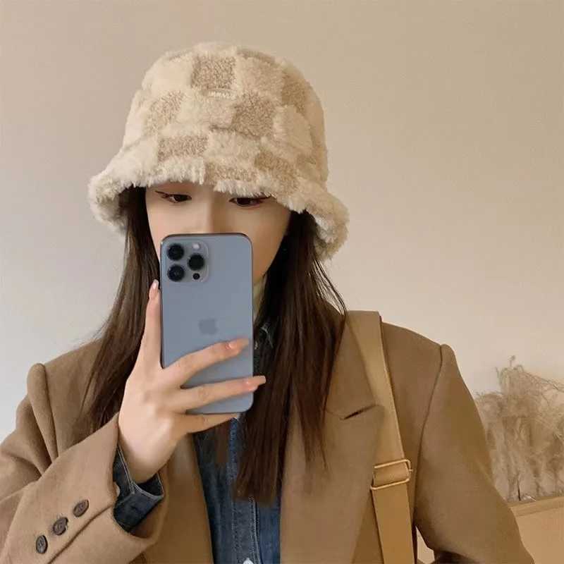 Cashmere plaid fisherman hat thick and warm windproof basin hat with a small bucket hat on the face X241023