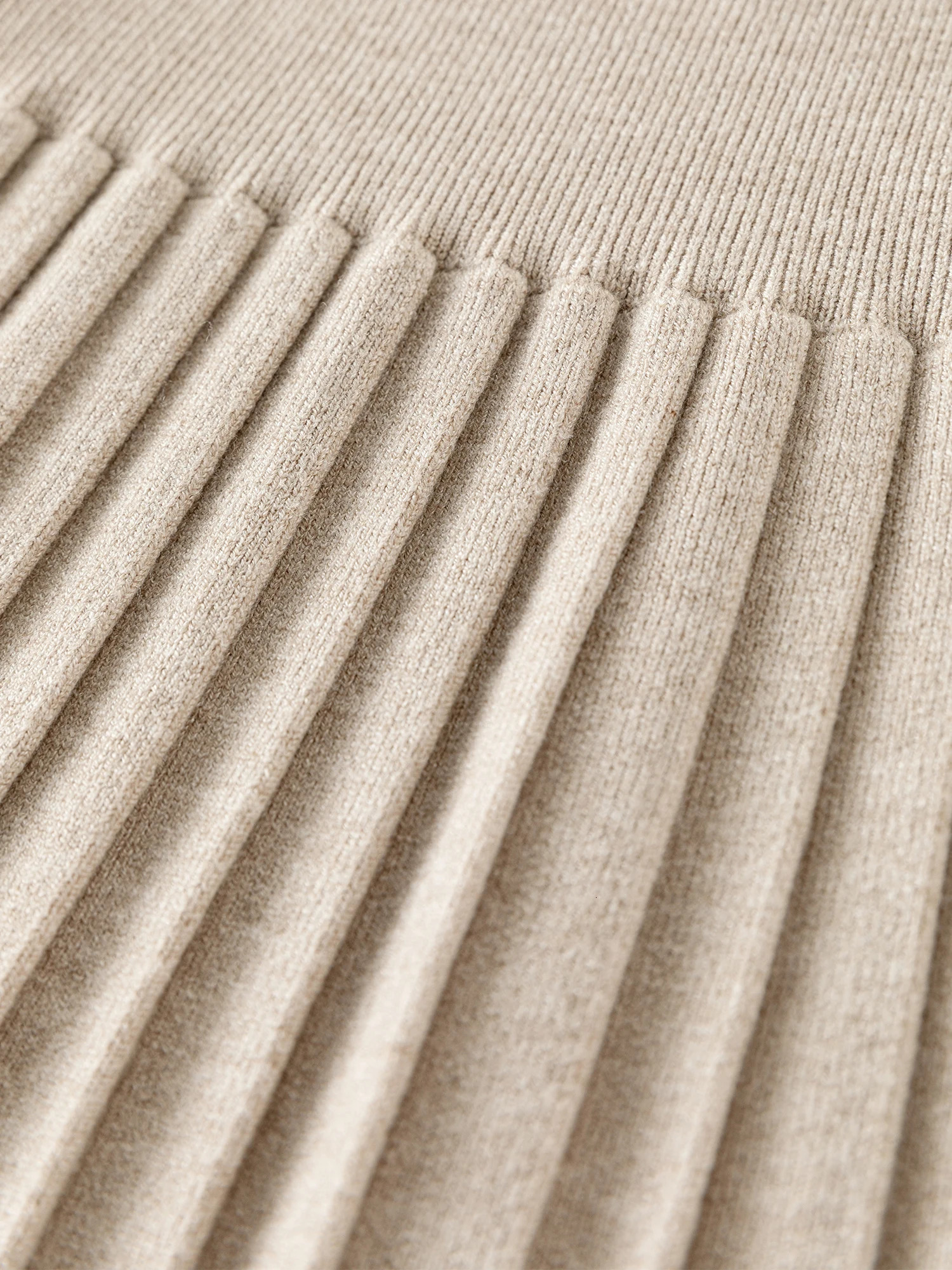 FSLE Womens Knitted Dress Square Collar Long Dress Gentle Oat Color Womens Autumn Knee Long Sweater 24FS13267 241024