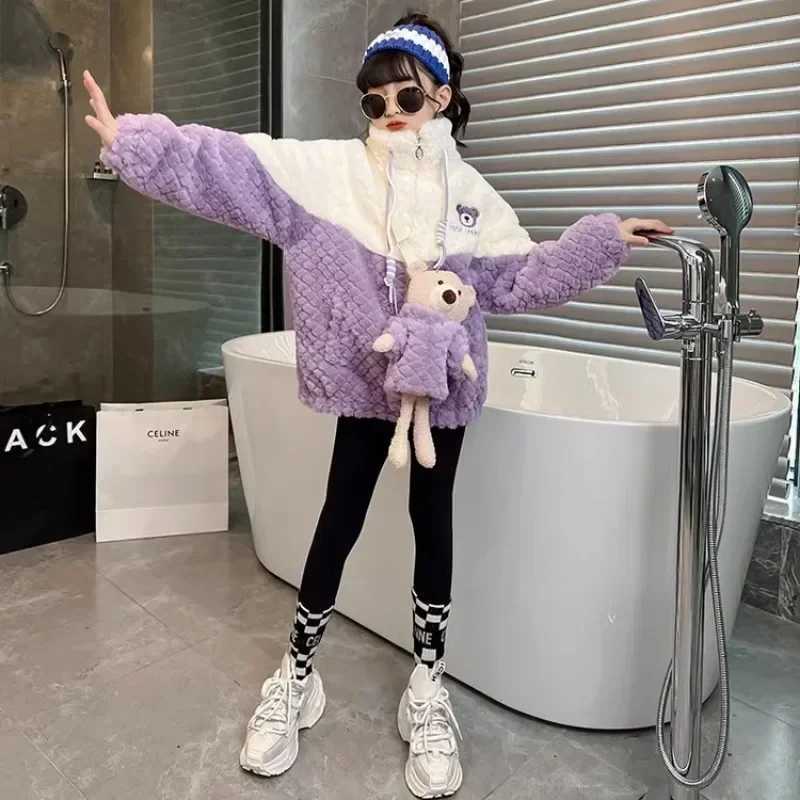 Girls winter coat fashionable sweater warm jacket cute bear bag thick plush coat high-end childrens clothing W241023