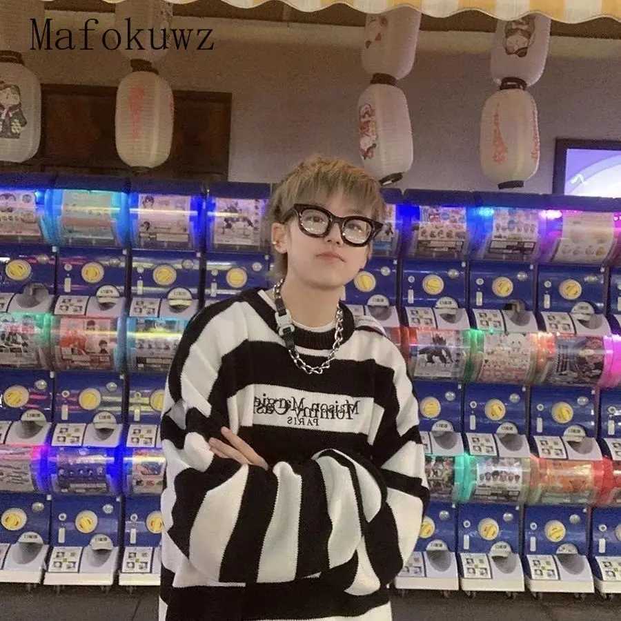 Autumn Winter O-neck Black White Striped Embroidered Sweaters Couples Loose Casual High Street Sweater Pullovers Male Clothes LX241024