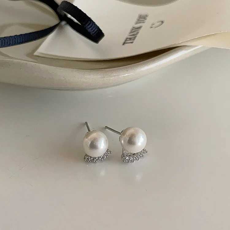 Cute Girls Mini Imitation Pearl Crystal Stud Earrings Party Simple Jewelry Women Daily Vintage Korean Earrings White GreyX241023