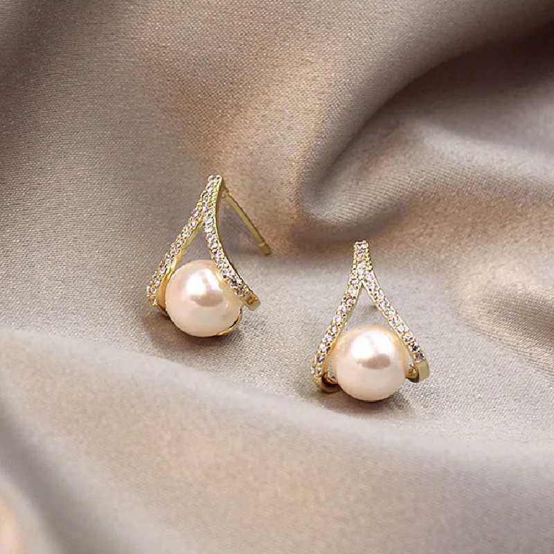 White imitation pearl crystal rhinestone stud earrings suitable for women new people Terence jewelry wholesale girlfriend gifts W241023