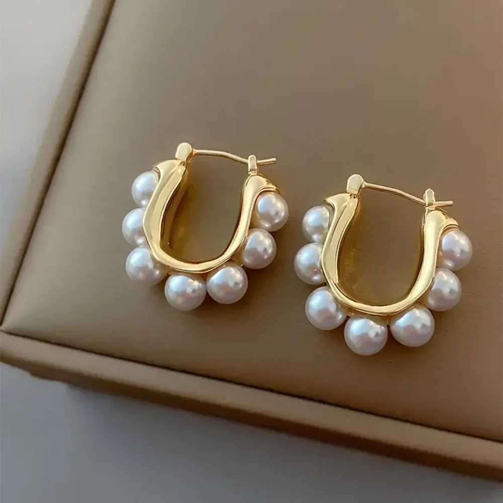 Fashionable U-shaped ring earrings elegant in gold imitating pearl earrings for wedding party girls luxurious decoration womens gifts W241023