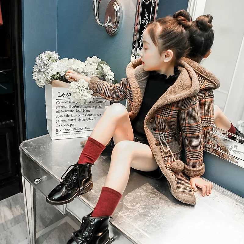 Fashion design for autumn and winter Parka girls furry clothes long wool jackets childrens jackets with grid pattern filling warm clothes W241023