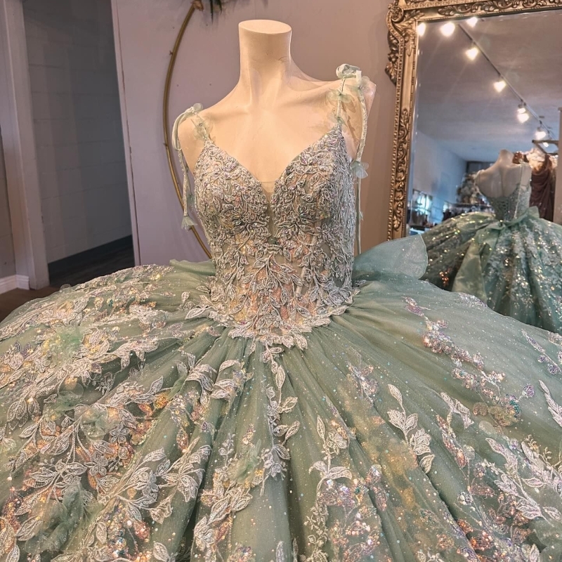 Mint Green Shiny Quinceanera Dresses Ball Gown Applique Lace Beads Bow Tulle Lace-Up Backless Party Princess Sweet 16 Dress Vestidos De 15 Anos