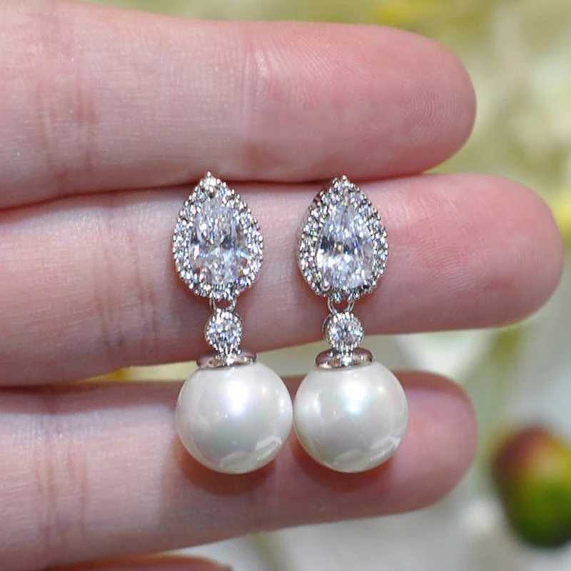 Huitan Temperment White Imitation Pearl Pendant Earrings Suitable for Elegant Engagement Wedding Party Earrings for Women W241023