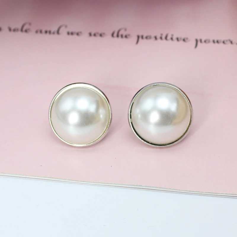 20mm Exaggerate Round White Imitation Pearl Stud Earring for Women Simple Temperament Wedding Jewelry Christmas Day Girl GiftX241023