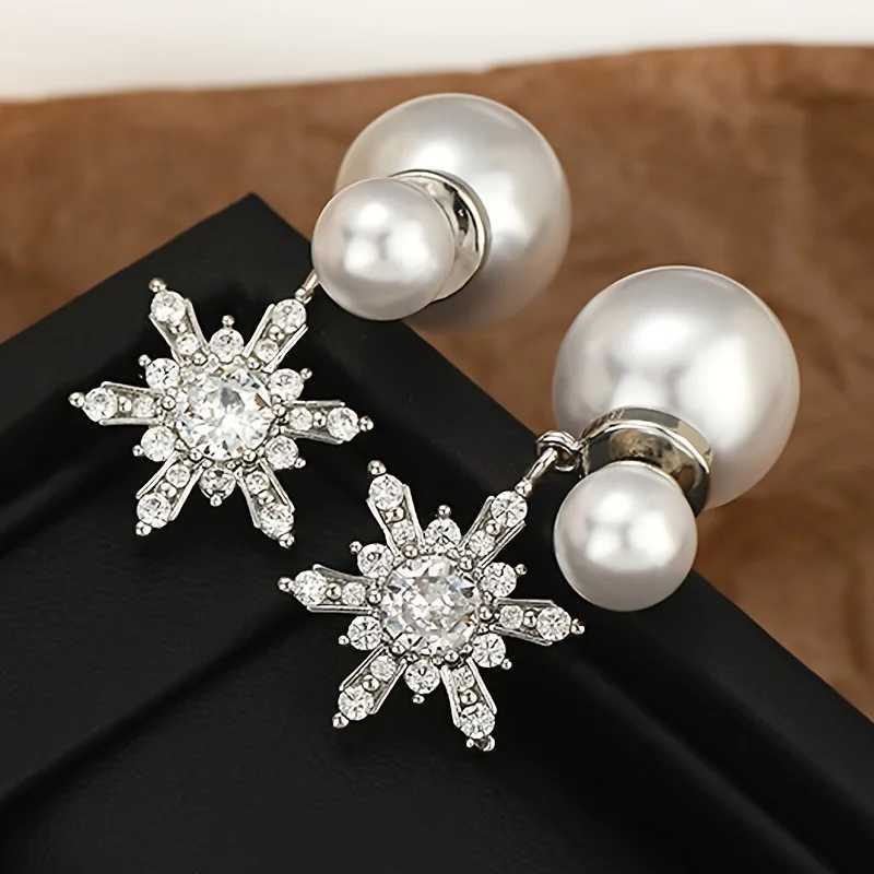 1 pair of snowflake pendant imitation pearl earrings fashionable simple luxurious and versatile earrings suitable for parties W241023