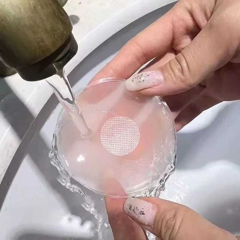 Versatile Soft Silicone Nipple Cover Reusable Anti Convex Point Breast Petal Invisible Canned Sealed Self Adhesive Chest PatchesXJ241024
