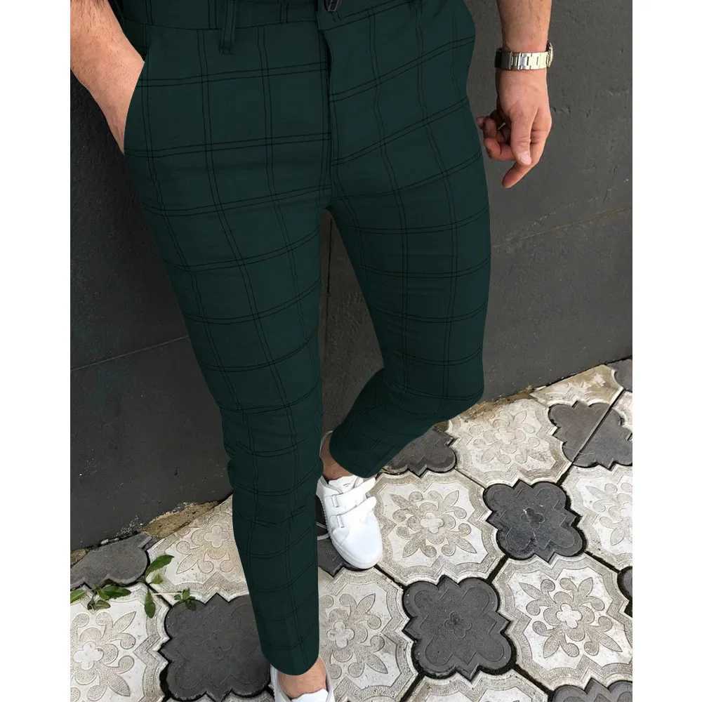 Plaid Social Slim Fit Trousers Mid Waist Skinny Business Wrinkle-Resistant Flat-Front Chino Pants Men Casual PantsX241023