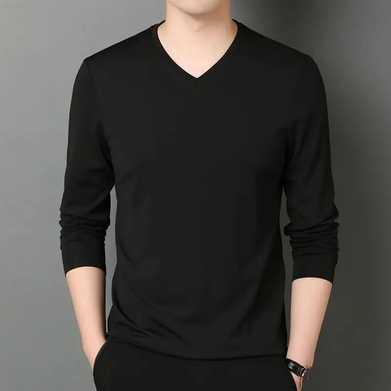 Spring and autumn fashion V-neck long sleeved solid color T-shirt mens clothing simple matching loose bottom shirt Y2K top 241024
