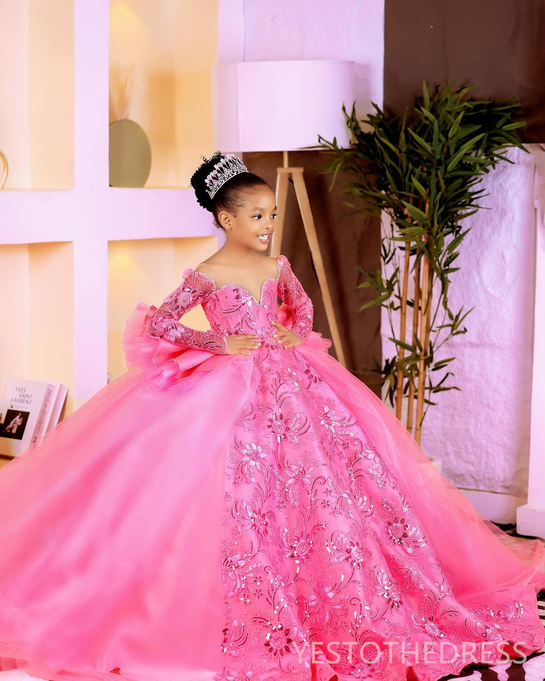 2024 Aso Ebi Pink Flower Girl Dresses Children Birthday Dress Illusion Sheer Neck Long Sleeves Beaded Lace Princess Tiered Tulle Princess Ball Gown Fo