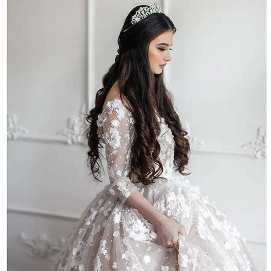 Vintage Lace Ball Gown Dresses Bridal Gowns 3D Ral Appliqued 3 4 Long Sleeve Scoop Neck Beads Plus Size Wedding Dress