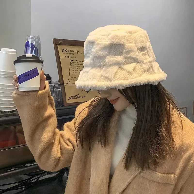 Cashmere plaid fisherman hat thick and warm windproof basin hat with a small bucket hat on the face X241023