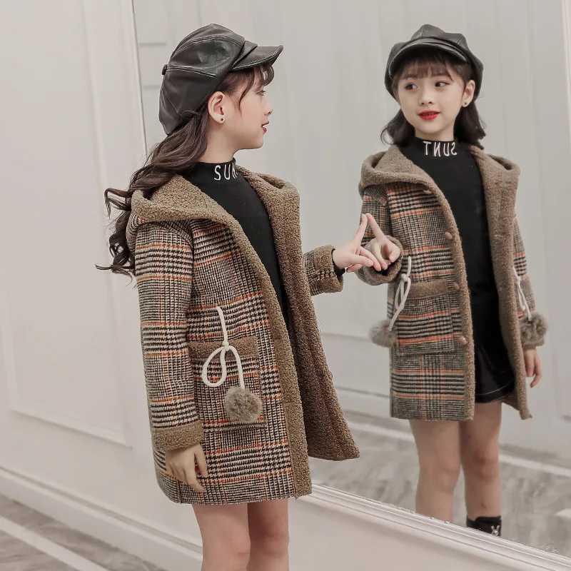 2024 Fashion Design Autumn Winter Park Girls furry clothes long wool coat childrens coat grid pattern filled warm clothes W241023