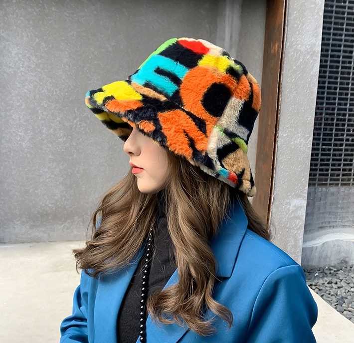 Cashmere plush bucket hat for warm bucket hat Panama cowhide leopard fisherman hat ladies outdoor street winter hat X241023