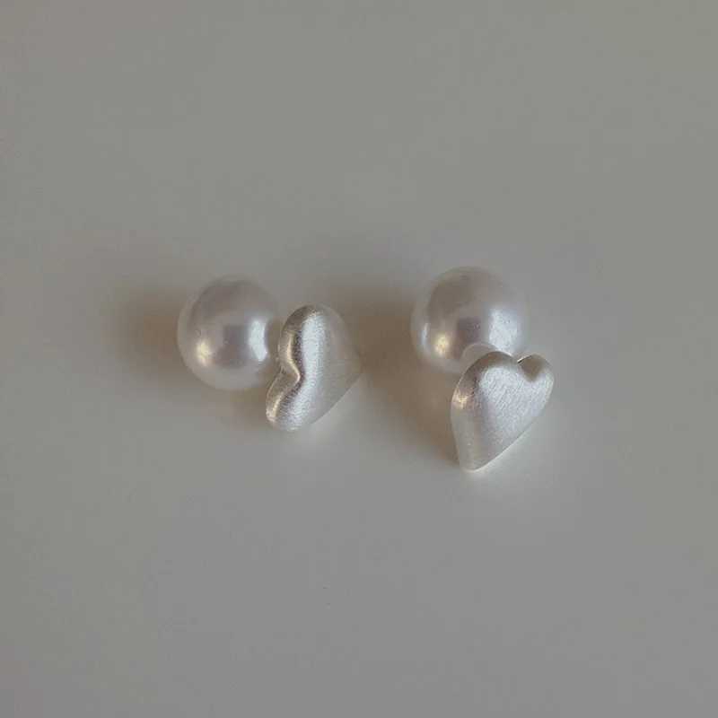 Cute Silver Color Matte Metal Heart Earrings Korean Fashion Two Uses Pearl Ear Studs Jewelry Party Womens Accessories EaringsX241023