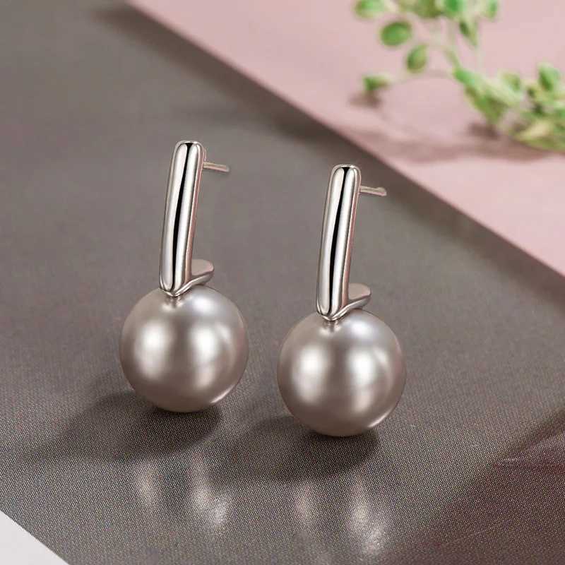 Gray Pearl Earrings for Women Unique Temperament 925 Sterling Silver Ear Stud Light Luxury High-end Earring Popular JewelryX241023
