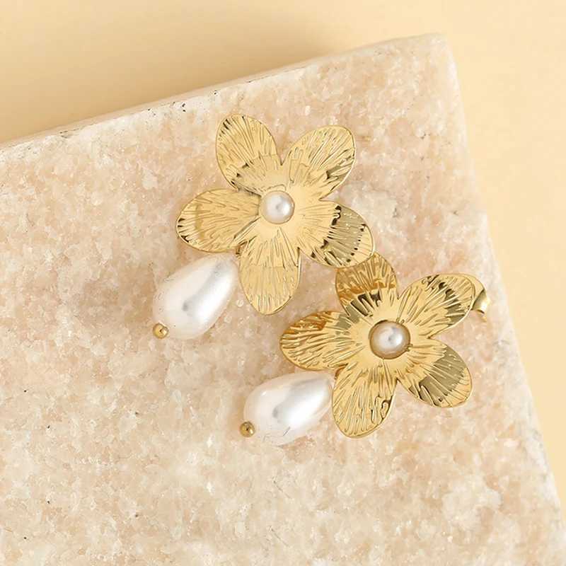 Stainless Steel Gold Color Flower Earrings for Women with Pearl Simple Jewelry Accessories for Women Party Jewelry NewX241023
