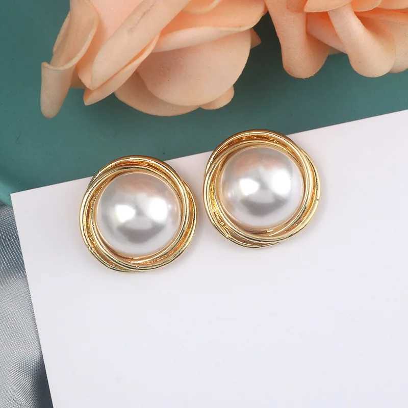 Big Round Imitation Pearl Stud Earring for Women Female Sweet Gold Color Edge Piping Jewelry Party Wedding Christmas GiftX241023
