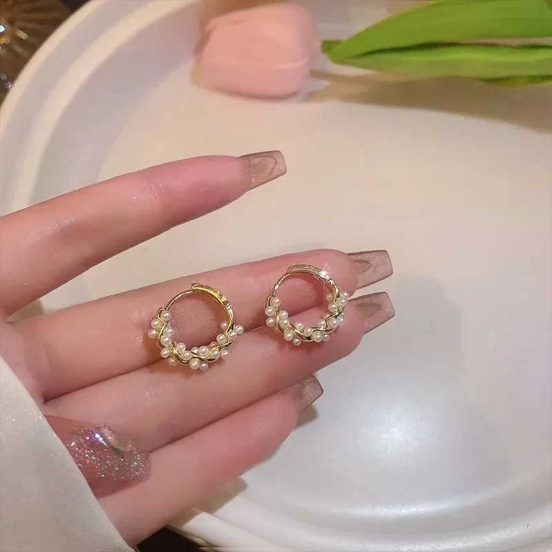French imitation pearl ring earrings small round ring earrings suitable for women mini jewelry elegant ear buckle gifts W241023