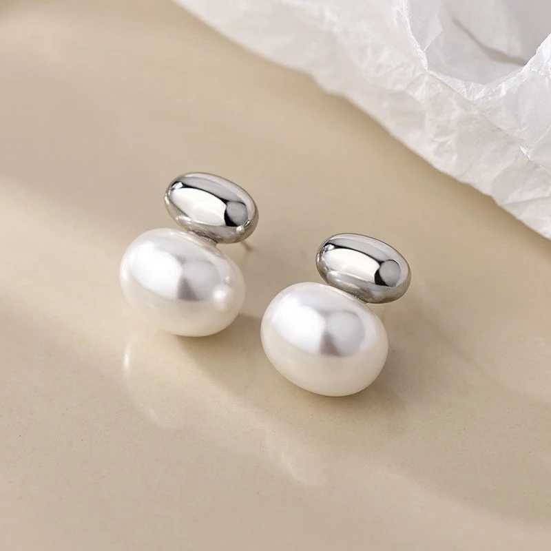 2024 New French Elegant Gold Color Bean Spliced Flat Pearl Earrings for Korean Fashion Jewelry Party Womens Sweet AccessoriesX241023