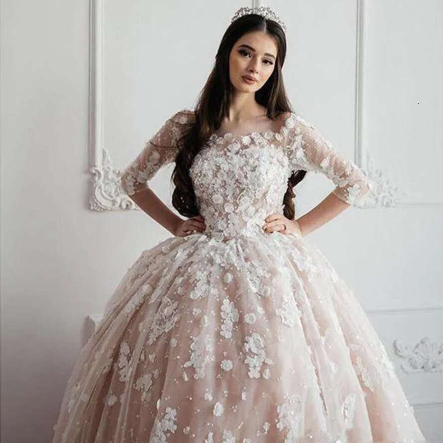 Vintage Lace Ball Gown Dresses Bridal Gowns 3D Ral Appliqued 3 4 Long Sleeve Scoop Neck Beads Plus Size Wedding Dress