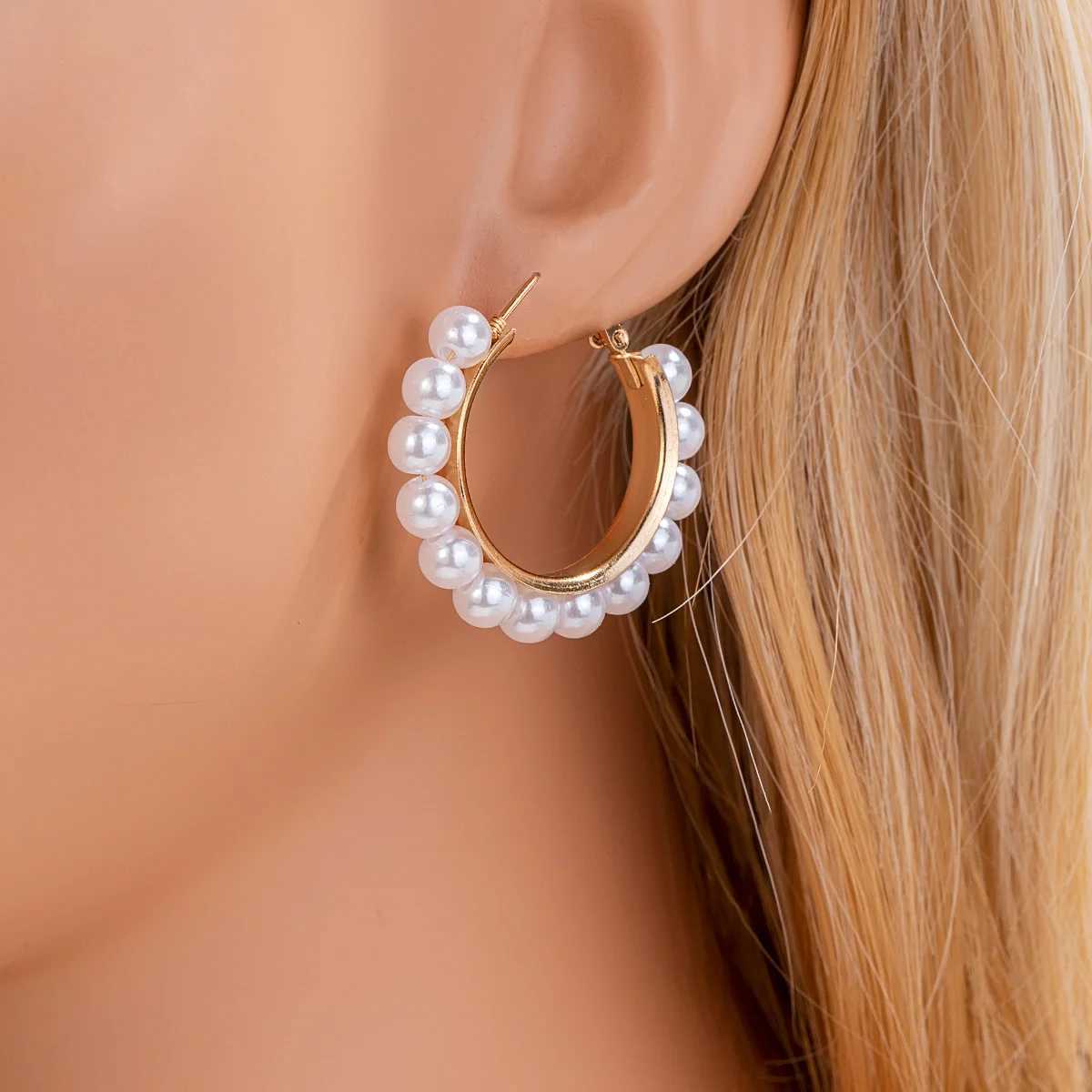 Fashion imitation pearl round earrings anti allergic earrings womens piercing temperature Tren Novel Collections jewelry W241023