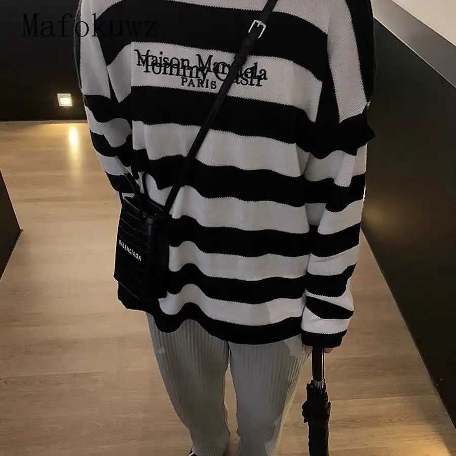 Autumn Winter O-neck Black White Striped Embroidered Sweaters Couples Loose Casual High Street Sweater Pullovers Male Clothes LX241024